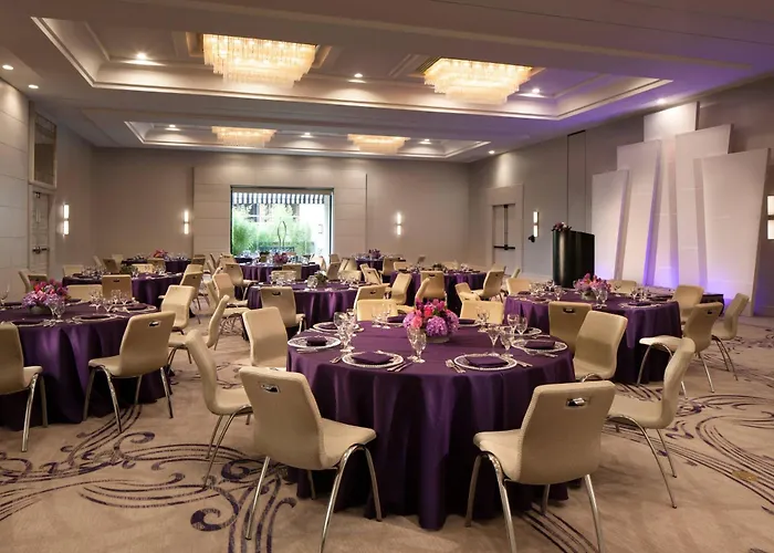 Avenue Of The Arts Costa Mesa, A Tribute Portfolio Hotel